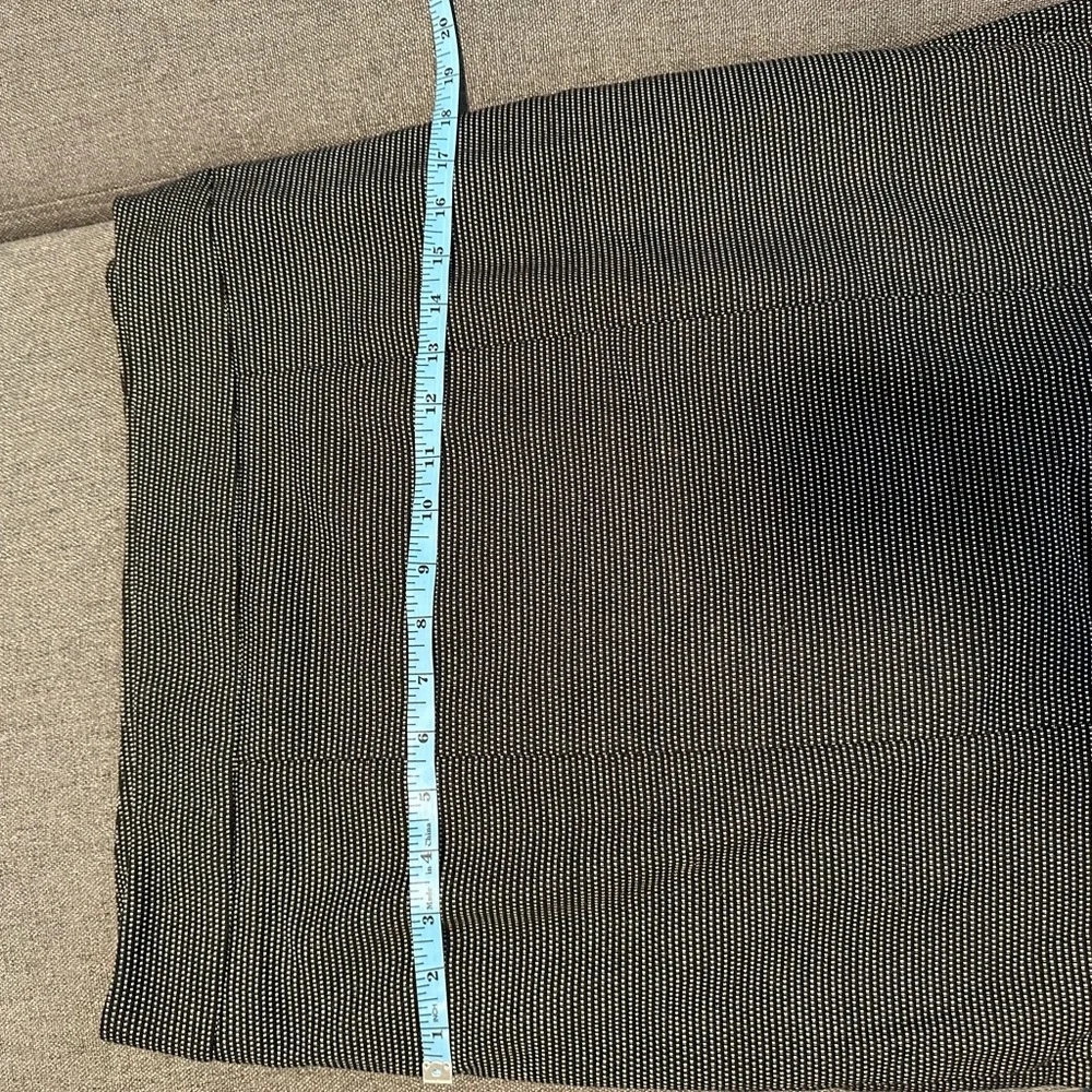 White House Black Market Gray Pencil Skirt Knee-Length‎ Work